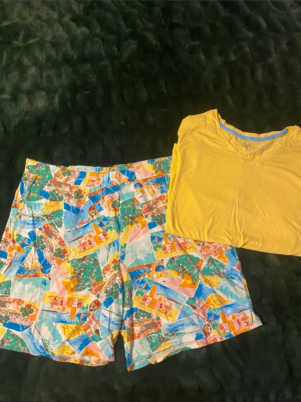 Cuddl Duds Colorful Vacation-Print Women’s Pajama Set!